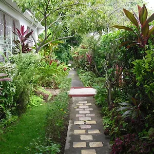 Séjour chez l'habitant 15 Min From The Airport In Jamaica, Kingston