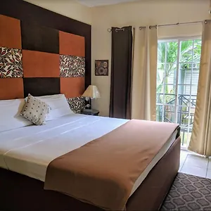 Hotel Christar, Kingston